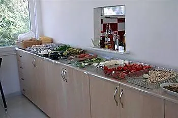 The Valley Otel 3*