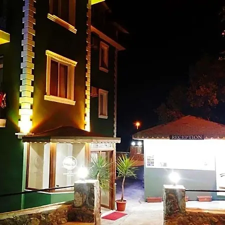 Otel The Valley 3*